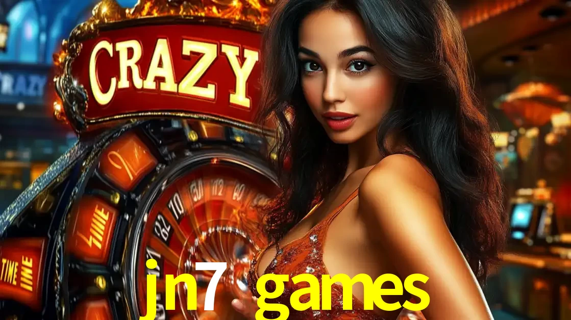 Mulher glamourosa olhando para a câmera com a roda vermelha do Crazy Time ao fundo em um ambiente de cassino, destacando a emoção dos jogos ao vivo no jn7 games.